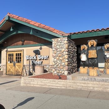 Black Bear Diner Tarzana - Business front from street view - Diners Near Me - Tarzana, California
