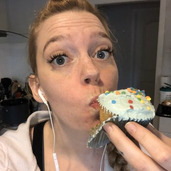 The Beauty Methods - Hybrid lashes by Nikki. Cupcake not included. ;) - Eyelash Service Near Me - San Jose, California The Beauty Methods - Hybrid lashes by Nikki. Cupcake not included. ;) - Eyelash Service Near Me - San Jose, California