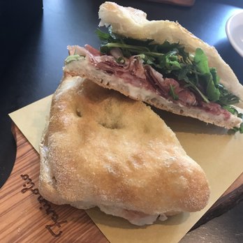 Farinolio - Cafes Near Me - Westfield, New Jersey