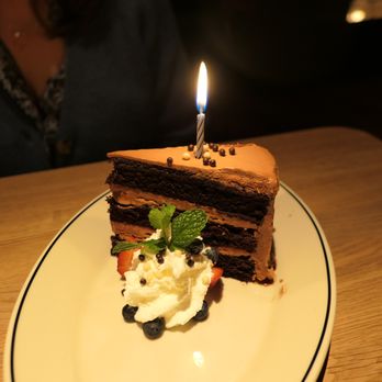 Laurel Grill - Chocolate cake - American Near Me - Culver City, California Laurel Grill - Chocolate cake - American Near Me - Culver City, California