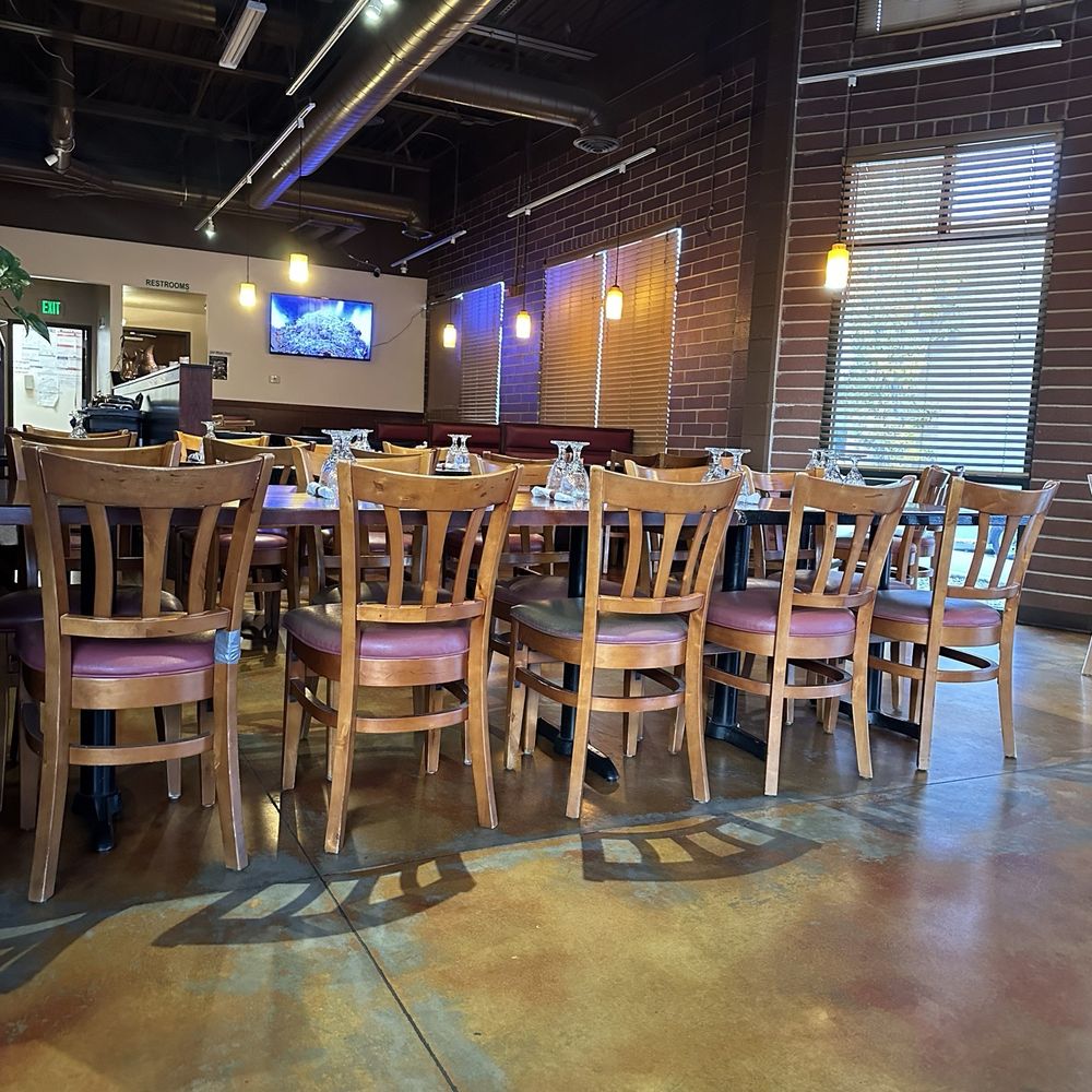 Curry Pizza - Interior - Pizza Near Me - West Valley City, Utah Curry Pizza - Interior - Pizza Near Me - West Valley City, Utah