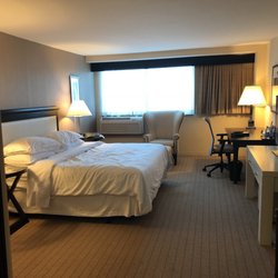 Sheraton Columbia Town Center Hotel - Club level room