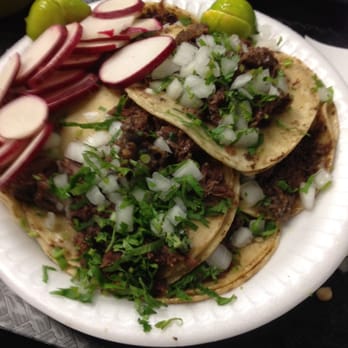 Tacos El Negro - Cabeza and cheek, 3 tacos each, can you tell under this small mound? - Mexican Near Me - South Gate, California Tacos El Negro - Cabeza and cheek, 3 tacos each, can you tell under this small mound? - Mexican Near Me - South Gate, California