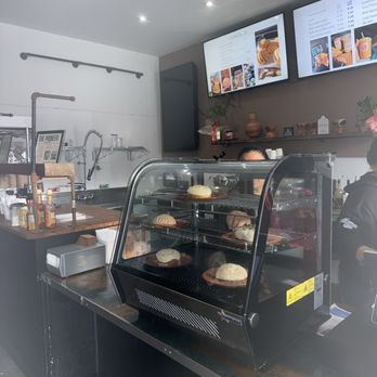 Concha Dreams - Cafes Near Me - Hayward, California