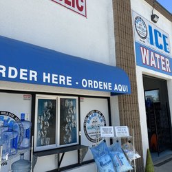 Bear Ice Company - Front of store
