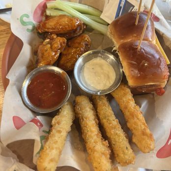 Chili's - triple Crispy Chicken Dippers - Bars Near Me - San Juan, Puerto Rico Chili's - triple Crispy Chicken Dippers - Bars Near Me - San Juan, Puerto Rico