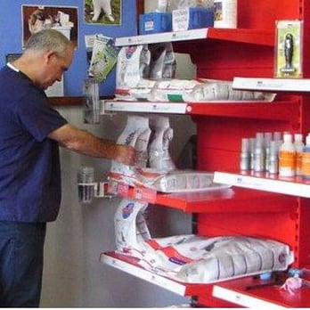 Hollycroft Veterinary Centre - Veterinarians Near Me - Hinckley, LEC Hollycroft Veterinary Centre - Veterinarians Near Me - Hinckley, LEC