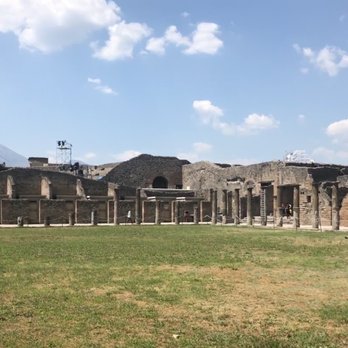 Pompeii Ruins - Landmarks & Historical Buildings Near Me - Pompei, NA Pompeii Ruins - Landmarks & Historical Buildings Near Me - Pompei, NA