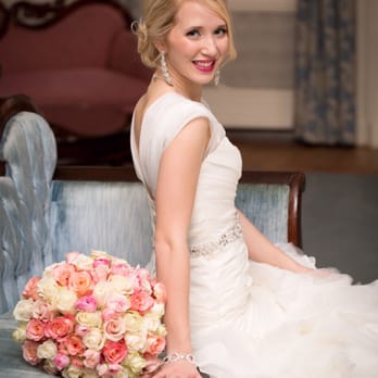 Coutures by Laura - Perfect fit! Love how well the sleeves fit photo by smithphotographykyle.com - Bridal Near Me - Austin, Texas Coutures by Laura - Perfect fit! Love how well the sleeves fit photo by smithphotographykyle.com - Bridal Near Me - Austin, Texas