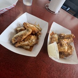 Hot garlic parmesan wings.