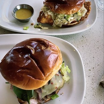 The Counter Mountain View - Southern Fried Chicken - Burgers Near Me - Mountain View, California