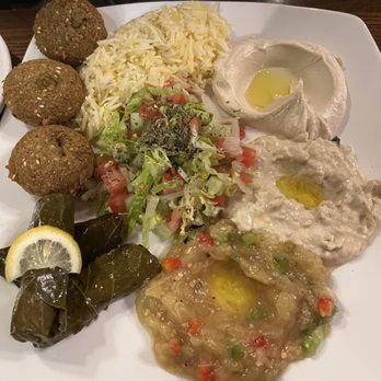 Khalo Naser - Vegetarian platter - Middle Eastern Near Me - Corvallis, Oregon