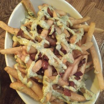 Mountain Inn - Bacon aoli fries! - Hotels Near Me - Killington, Vermont Mountain Inn - Bacon aoli fries! - Hotels Near Me - Killington, Vermont