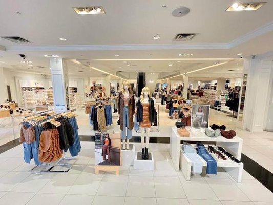 Center Map Featuring Milano Menswear at Wolfchase Galleria