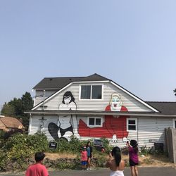 Bettie Page House - Found you!
