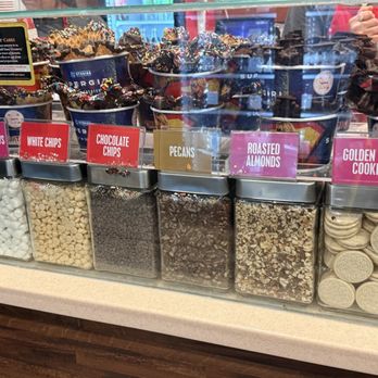 Cold Stone Creamery - Ice Cream & Frozen Yogurt Near Me - Vallejo, California Cold Stone Creamery - Ice Cream & Frozen Yogurt Near Me - Vallejo, California