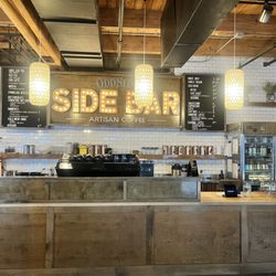 Side Bar Artisan Coffee - Inside