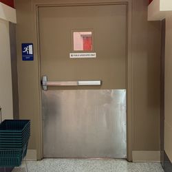 Publix - Publix exit door near meat section orange city fl 3:38 pm September 7 2023
