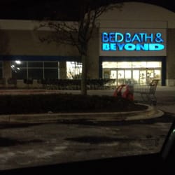 Bed Bath N Beyond - Exterior