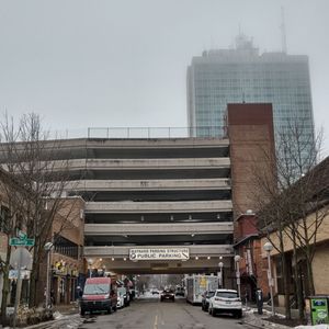 BIG BLUE DECK PARKING - 15 Reviews - 1 Detroit Metropolitan Airport