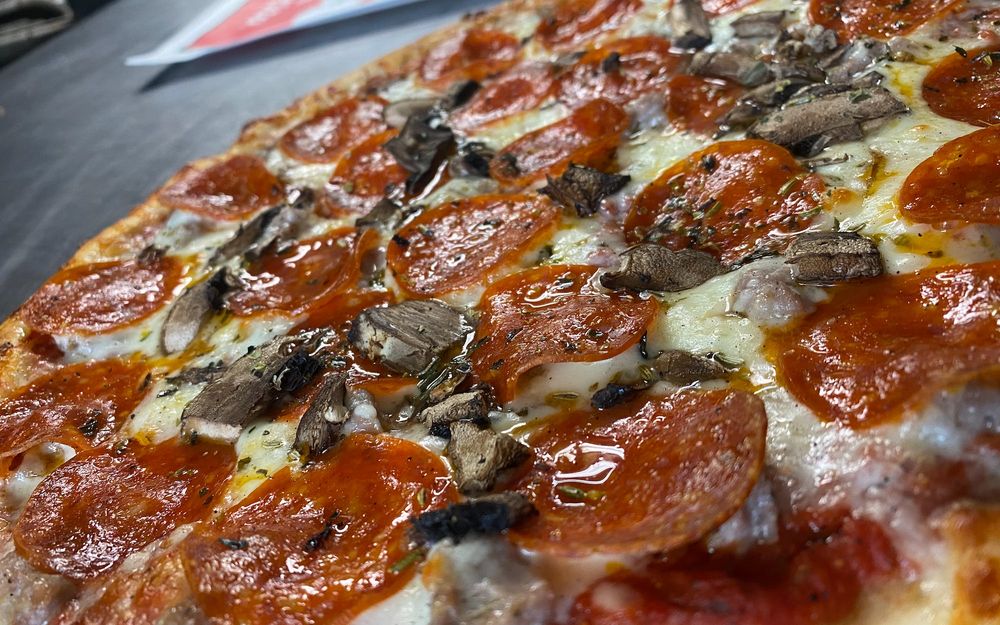 AMELIA’S PIZZERIA Updated November 2024 5919 W Burnham, West