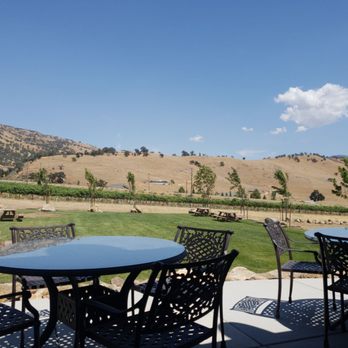 Triassic Vineyards - Wine Tasting Room Near Me - Tehachapi, California