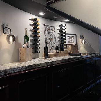 Davenport's Restaurant - Seafood Near Me - Encino, California Davenport's Restaurant - Seafood Near Me - Encino, California