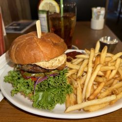 McMenamins Wilsonville Old Church & Pub - JR combo burger