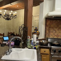 Rancho Manana - Kitchen and dining room
