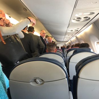 Delta Airlines - Airlines Near Me - Sacramento, California