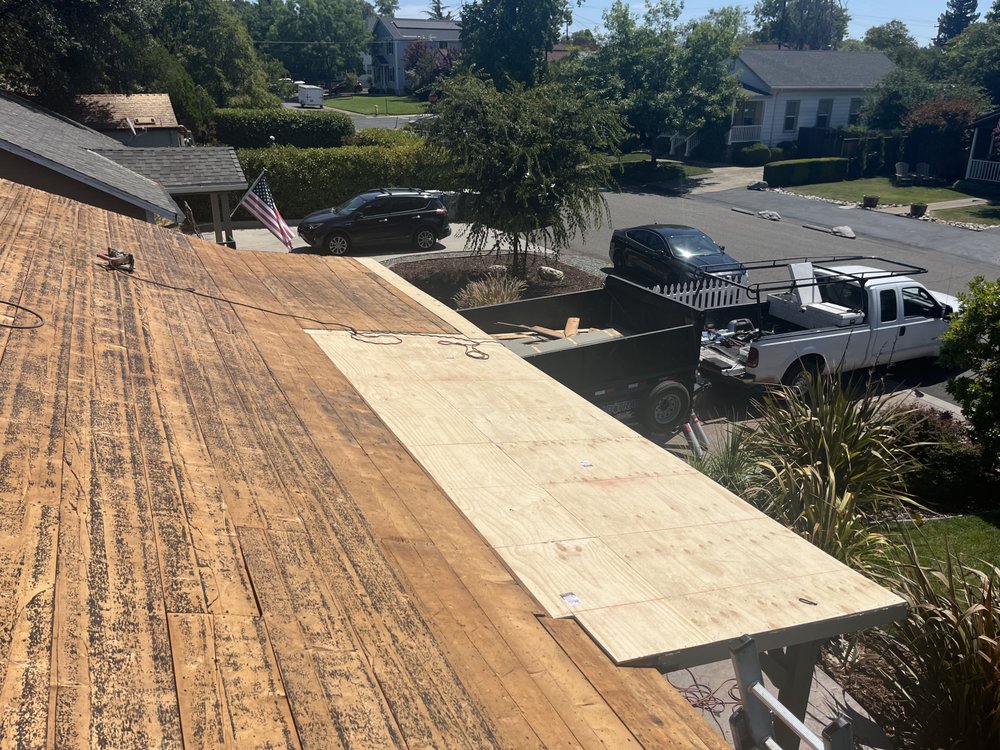 Slide of H & G Roofing