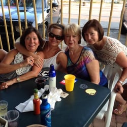 Tracy, Debbie, Byrolyn ad Melissa