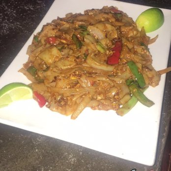 Jade Eatery And Lounge - Drunken Noodles - Asian Fusion Near Me - Forest Hills, New York Jade Eatery And Lounge - Drunken Noodles - Asian Fusion Near Me - Forest Hills, New York
