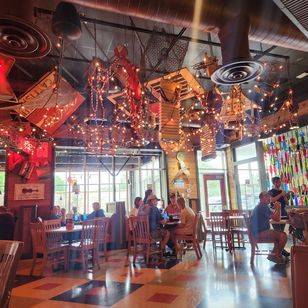 Razzoo's Cajun Cafe - Cajun/Creole Near Me - Round Rock, Texas
