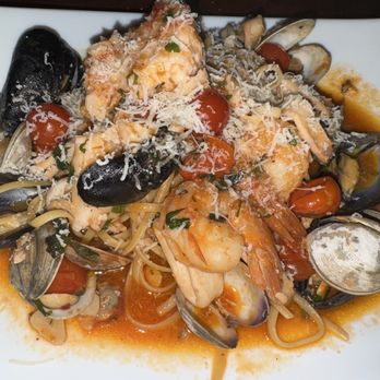 Luigis Tuscan Grill - Zuppa di pesce - Italian Near Me - Fort Lauderdale, Florida Luigis Tuscan Grill - Zuppa di pesce - Italian Near Me - Fort Lauderdale, Florida