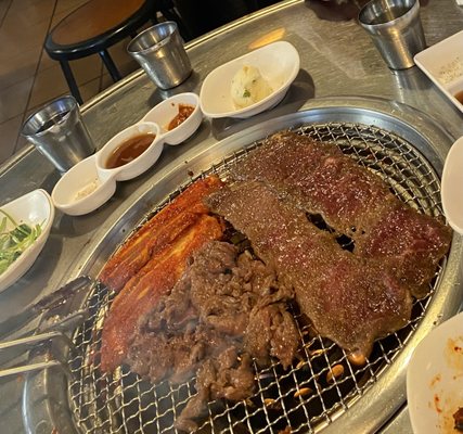 moon bbq by null