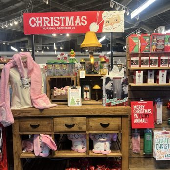 Amy's Hallmark Shop - Inside- Christmas displays - Cards & Stationery Near Me - Las Vegas, Nevada