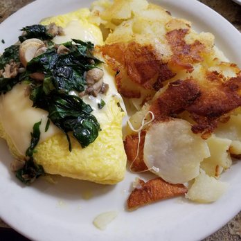 Carolyn's Cafe - Spinach and mushroom omelette. - Breakfast & Brunch Near Me - Redlands, California