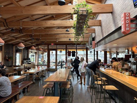 Loro Asian Smokehouse & Bar by null