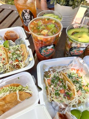 Mariscos El Chito by null