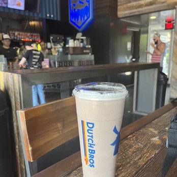 Dutch Bros Coffee - Chocolate Crunch Freeze - Coffee & Tea Near Me - Portland, Oregon Dutch Bros Coffee - Chocolate Crunch Freeze - Coffee & Tea Near Me - Portland, Oregon