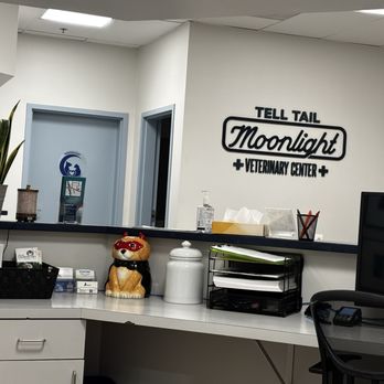Moonlight Veterinary Center - Veterinarians Near Me - Encinitas, California
