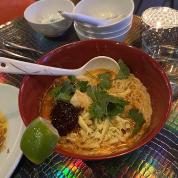 Oma's Hideaway - Shrimp in Laksa - Asian Fusion Near Me - Portland, Oregon Oma's Hideaway - Shrimp in Laksa - Asian Fusion Near Me - Portland, Oregon