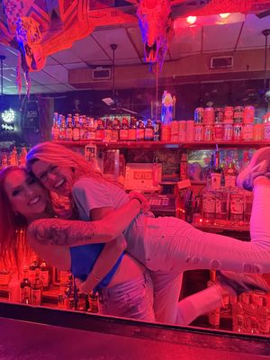 Hayley's Bar by null