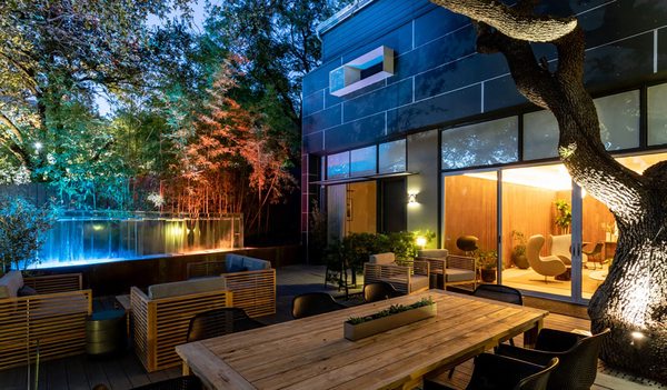 Frame Hotel - Treehouse by null