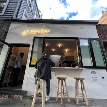 Taqueria Ramirez - Storefront - Mexican Near Me - Brooklyn, New York