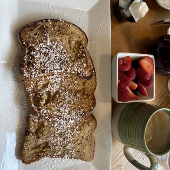 Corner Cafe - Gluten free French toast with a side of fruit - Breakfast & Brunch Near Me - Newport, Rhode Island