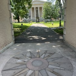 Snug Harbor Cultural Center & Botanical Garden