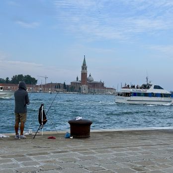 Hotel CA' Formenta - Fishing in the Lagoon - Hotels Near Me - Venezia, VE