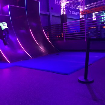 Sky Zone Trampoline Park - Trampoline Parks Near Me - Lees Summit, Missouri